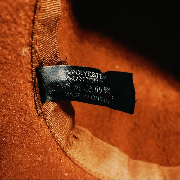 Burgundy Hat - Picture 3 of 3